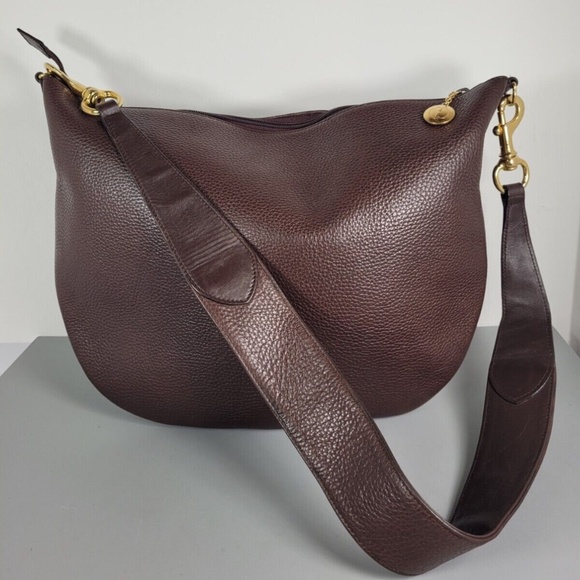 Gucci Handbags - Vintage Gucci brown leather hobo shoulder bag